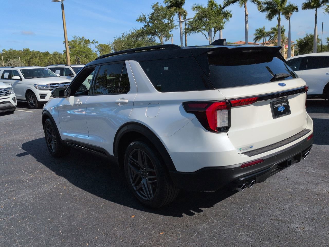 Certified 2025 Ford Explorer ST w/ Sun And Sound Package image 6