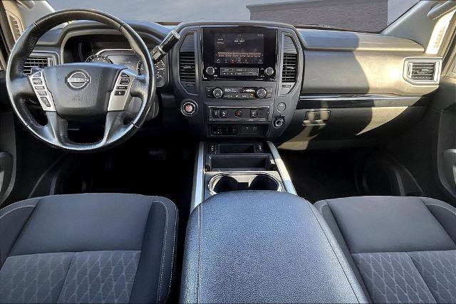 Used 2024 Nissan Titan SV w/ SV Convenience Package image 8