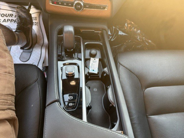 Used 2023 Volvo XC90 T8 Plus w/ Protection Package Premier AWD/4WD image 24
