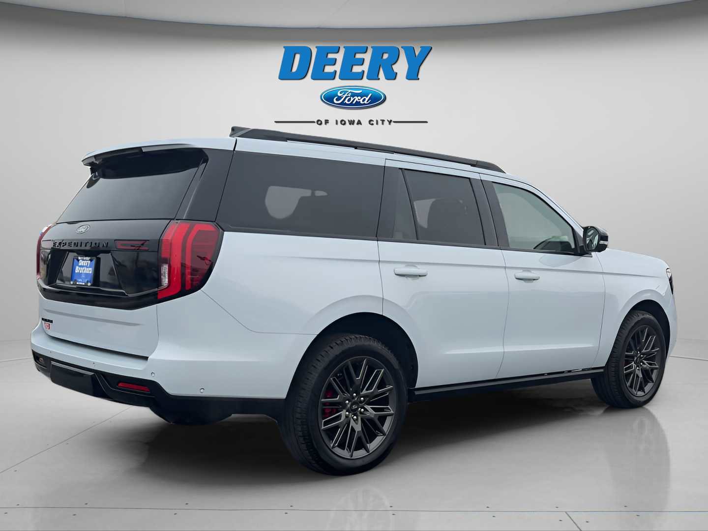 Certified 2025 Ford Expedition Platinum w/ Stealth Performance Package image 5