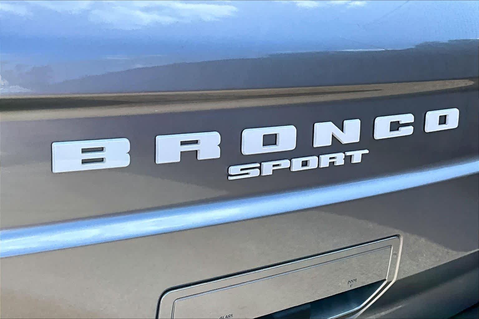 Certified 2023 Ford Bronco Sport Outer Banks w/ Tech Package AWD/4WD image 10