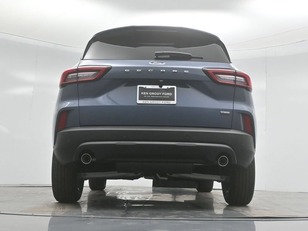 Certified 2025 Ford Escape ST-Line w/ Equipment Group 301A image 15