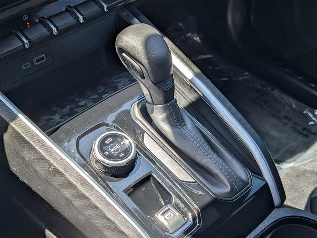 Used 2025 Chevrolet Colorado Trail Boss AWD/4WD image 16