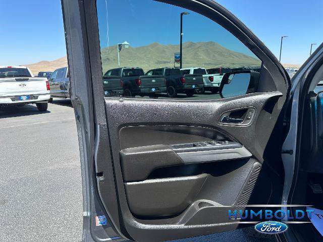 Used 2020 Chevrolet Colorado LT AWD/4WD image 11
