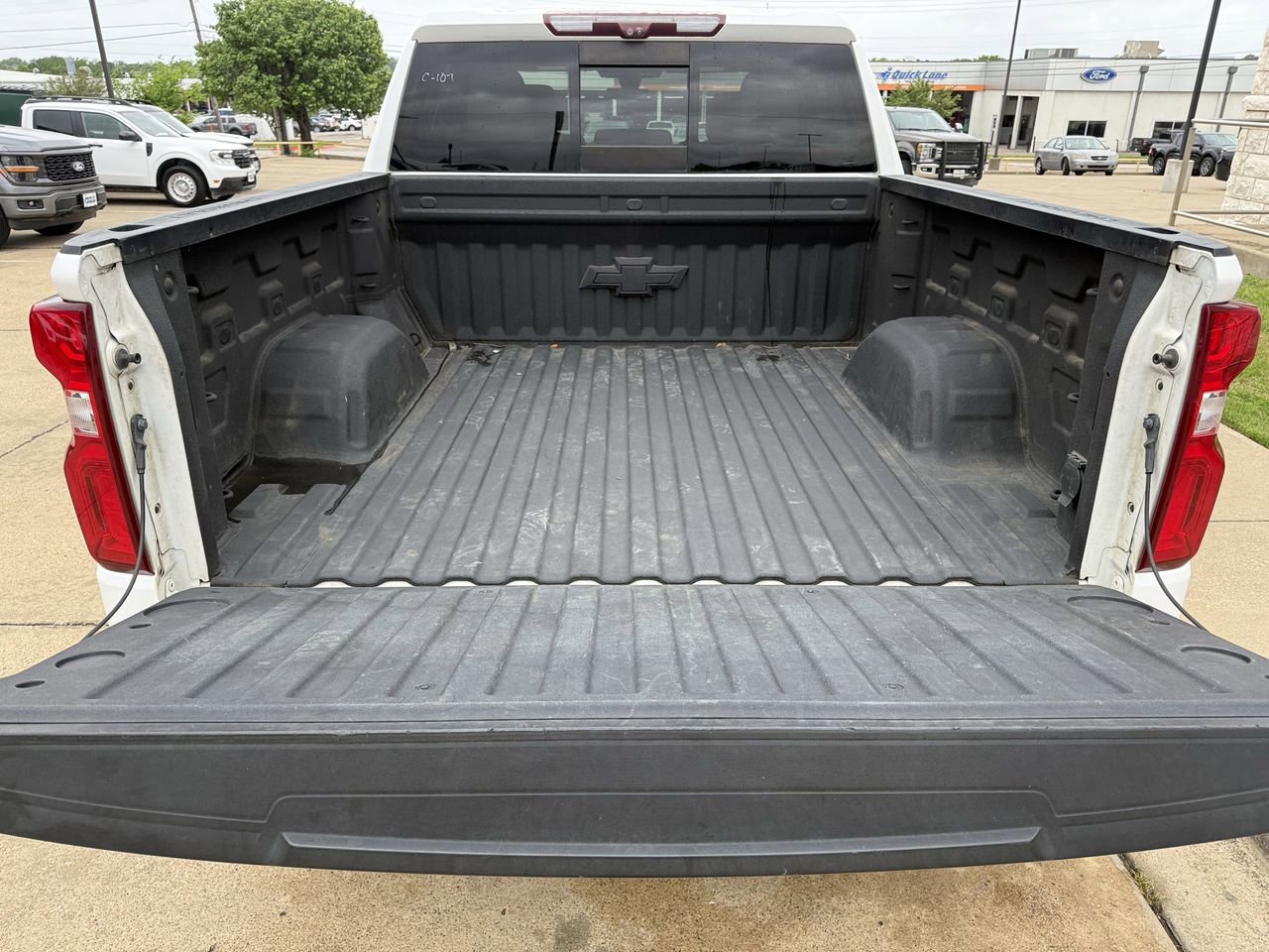 Used 2020 Chevrolet Silverado 1500 LTZ w/ LTZ Premium Package image 29