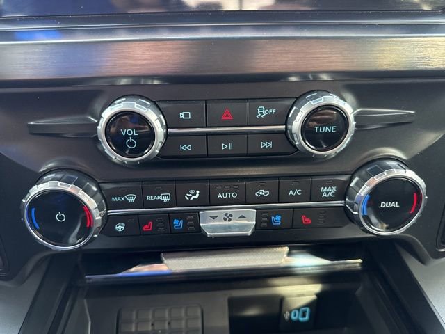 Certified 2025 Ford F350 Lariat w/ Chrome Package image 26