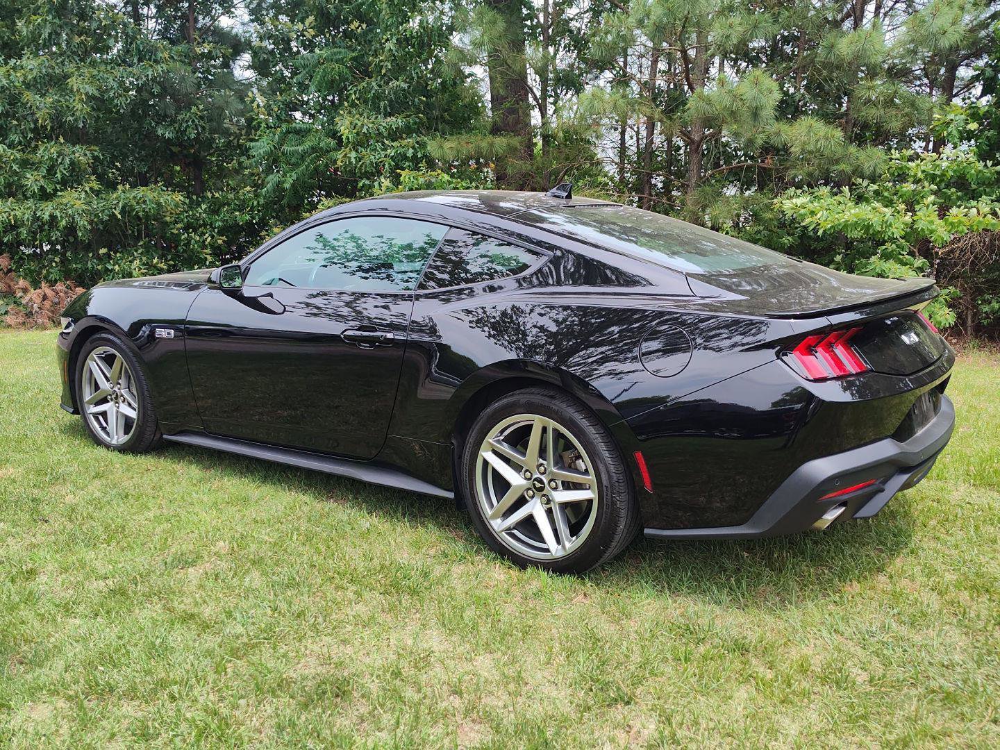 Certified 2024 Ford Mustang GT Premium RWD image 2