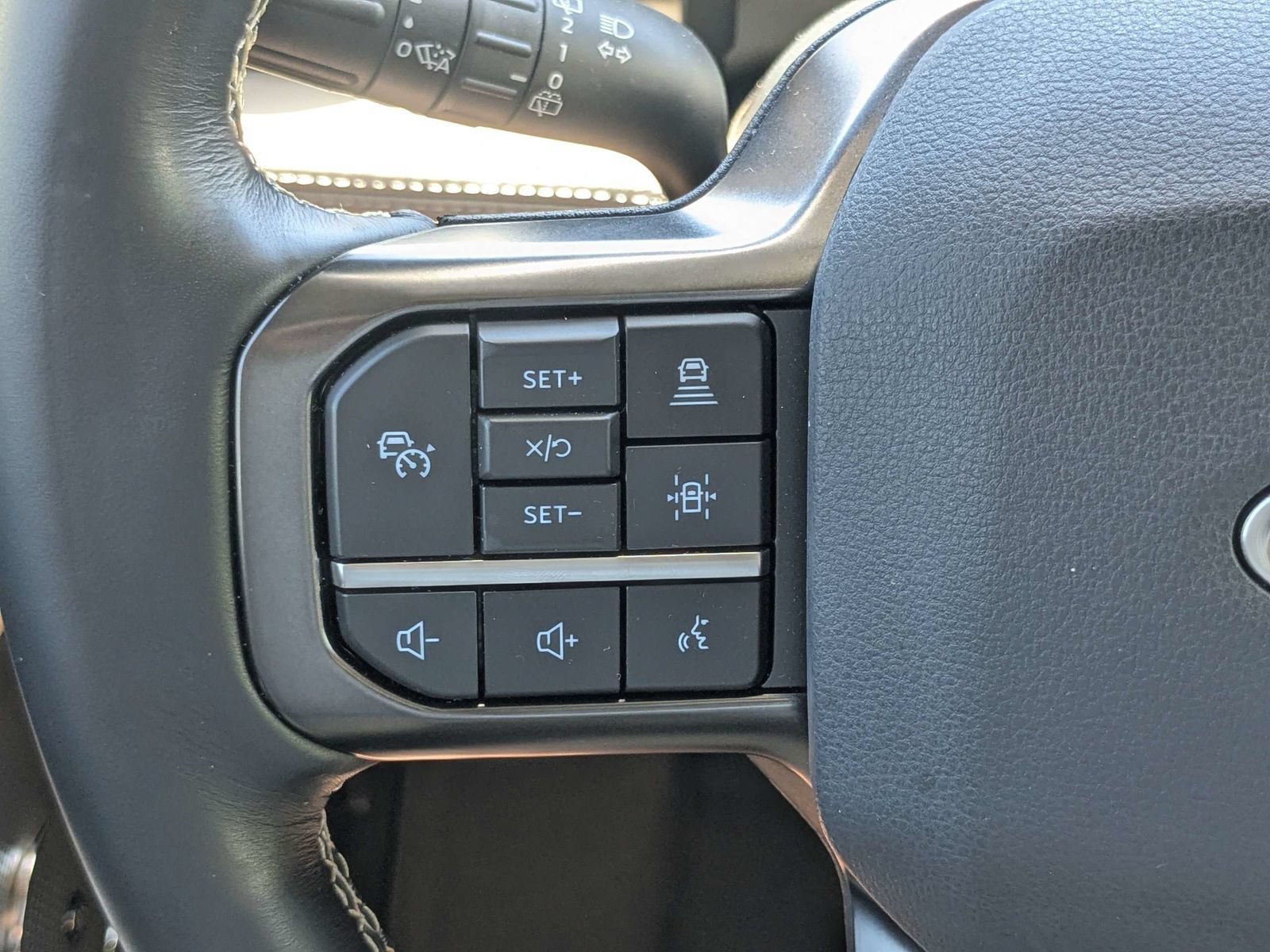 Certified 2023 Ford Expedition Platinum AWD/4WD image 30