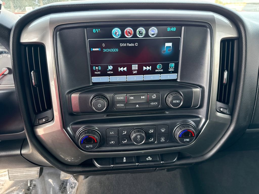 Used 2018 Chevrolet Silverado 1500 LT w/ All Star Edition AWD/4WD image 28