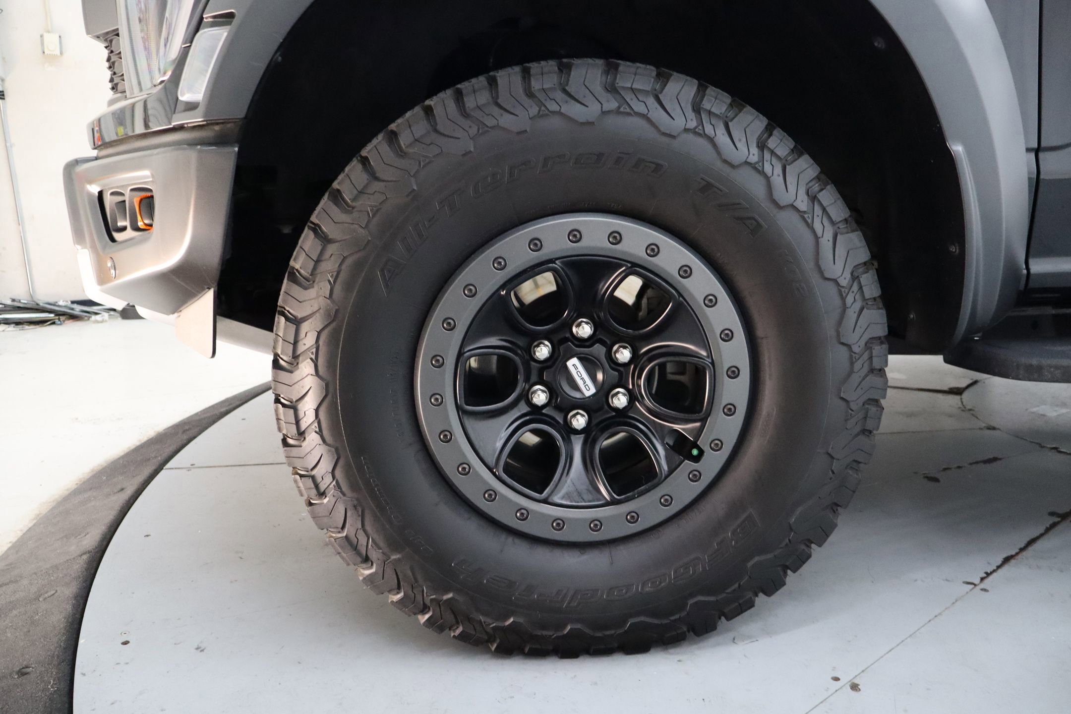 Certified 2021 Ford F150 Raptor w/ Equipment Group 801A High image 16