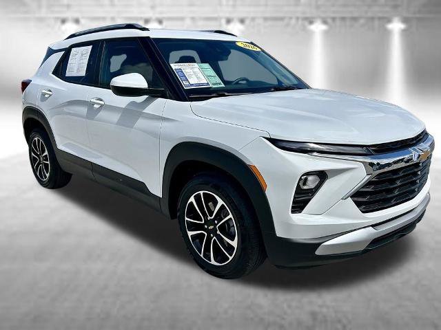 Used 2026 Chevrolet TrailBlazer LT FWD image 3