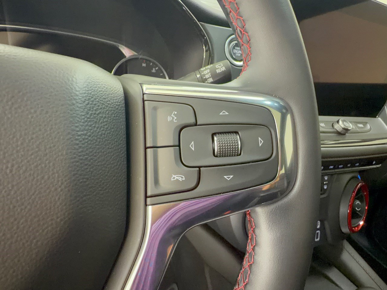 Used 2023 Chevrolet Blazer RS FWD image 19