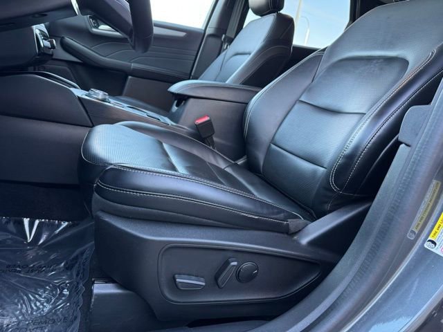 Certified 2023 Ford Escape Platinum AWD/4WD image 8