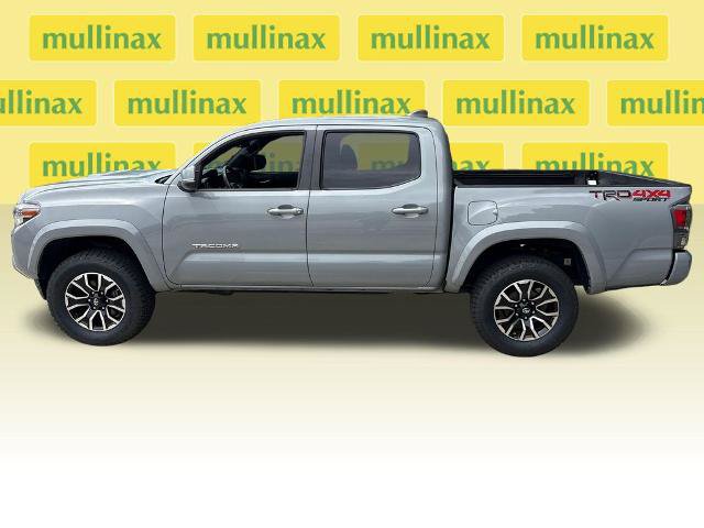 Used 2020 Toyota Tacoma TRD Sport w/ TRD Premium Sport Package AWD/4WD image 10