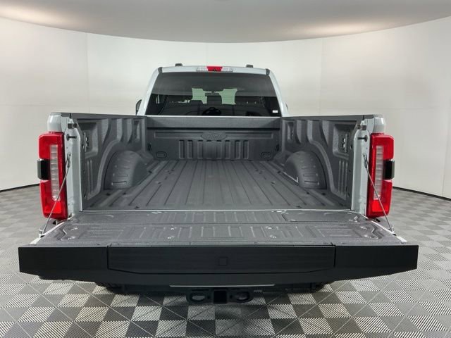Certified 2025 Ford F350 Lariat w/ Black Appearance Package AWD/4WD image 7