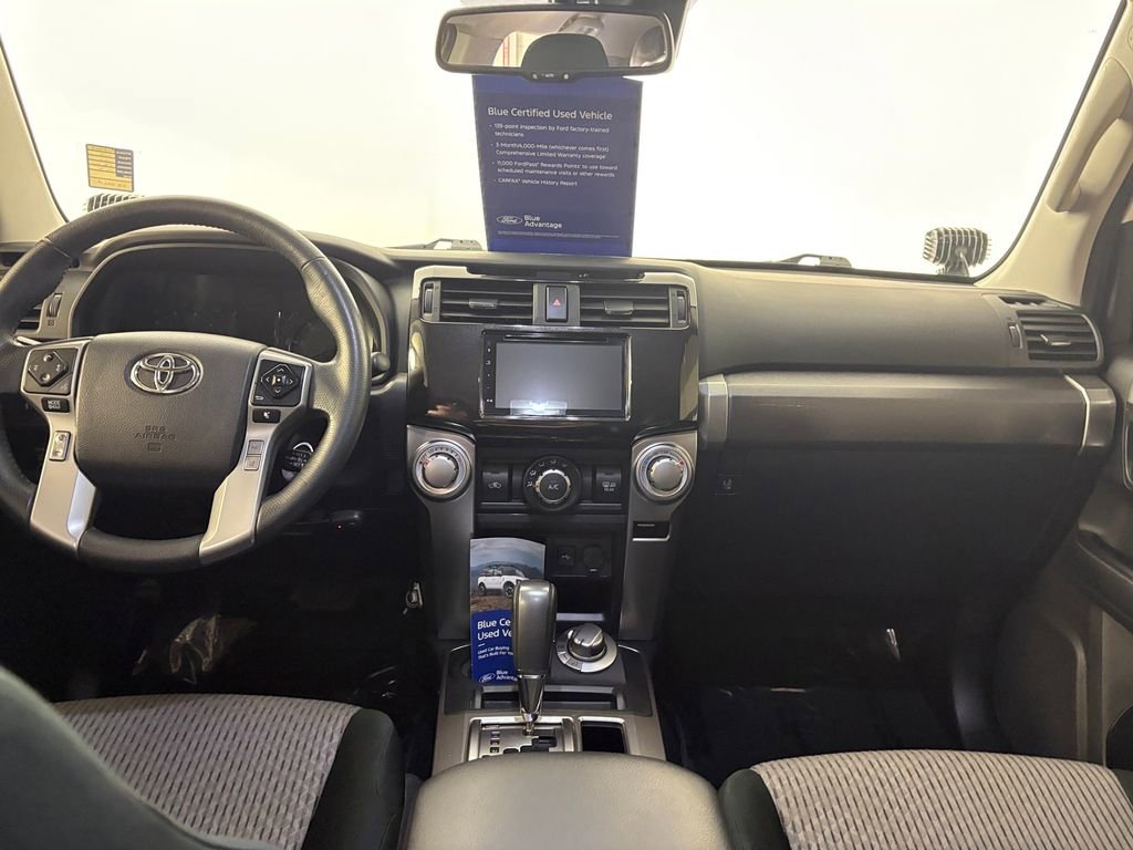 Used 2020 Toyota 4Runner Venture AWD/4WD image 25