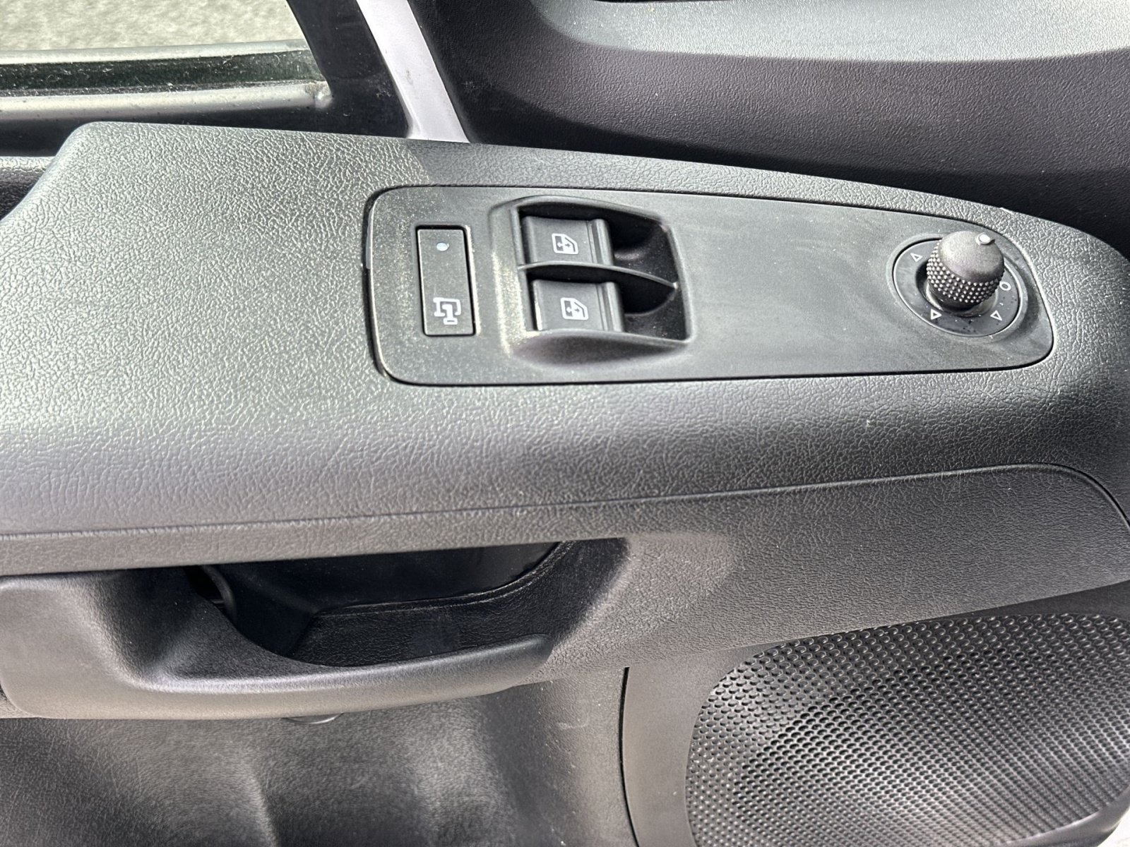 Used 2023 RAM ProMaster 2500 FWD image 16