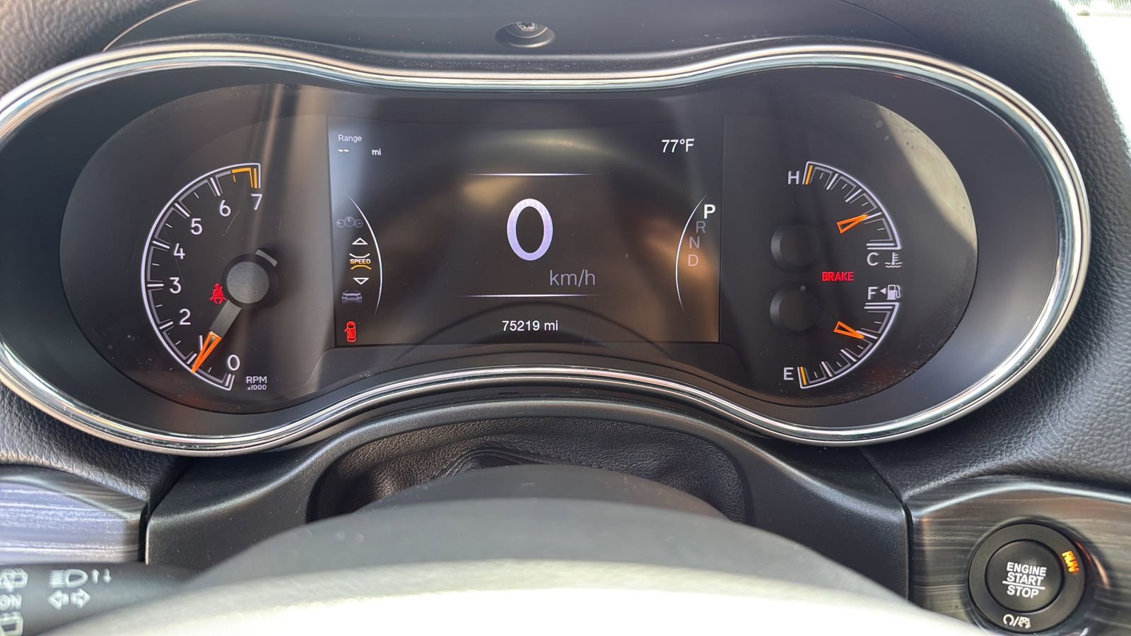 Used 2019 Jeep Grand Cherokee Laredo AWD/4WD image 13