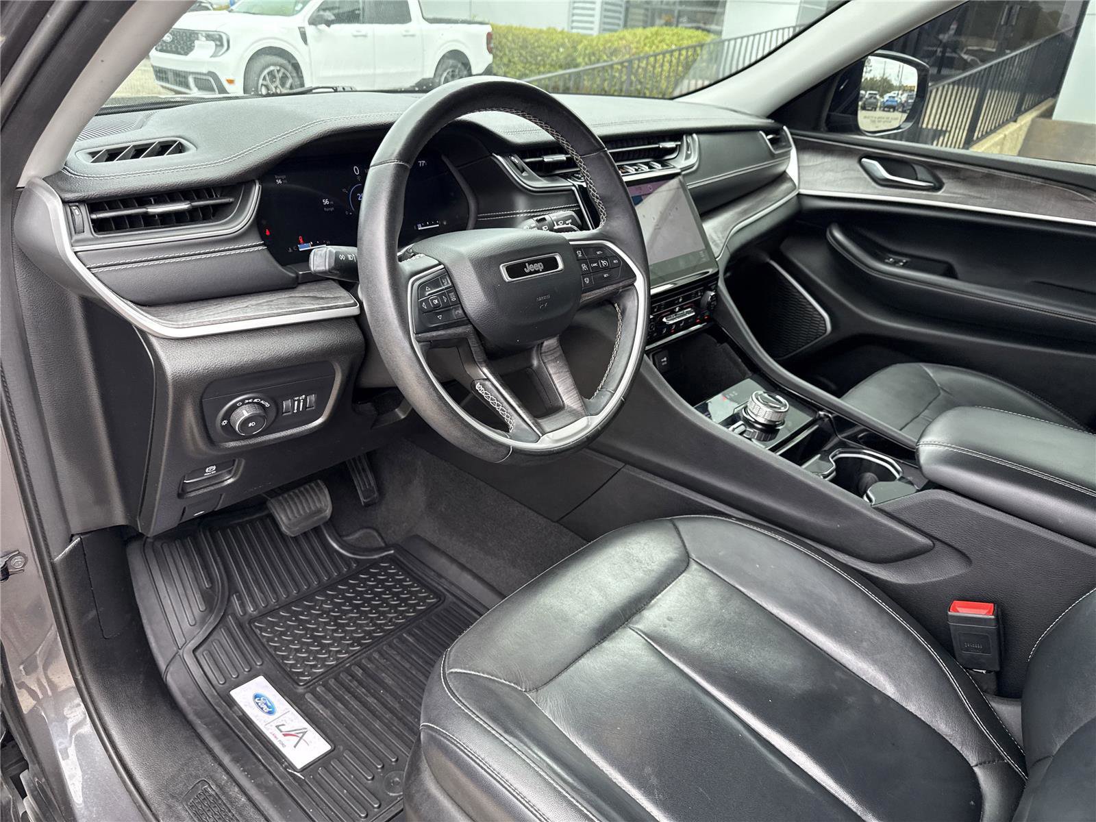 Used 2022 Jeep Grand Cherokee Limited w/ MOPAR Finishing Package image 26