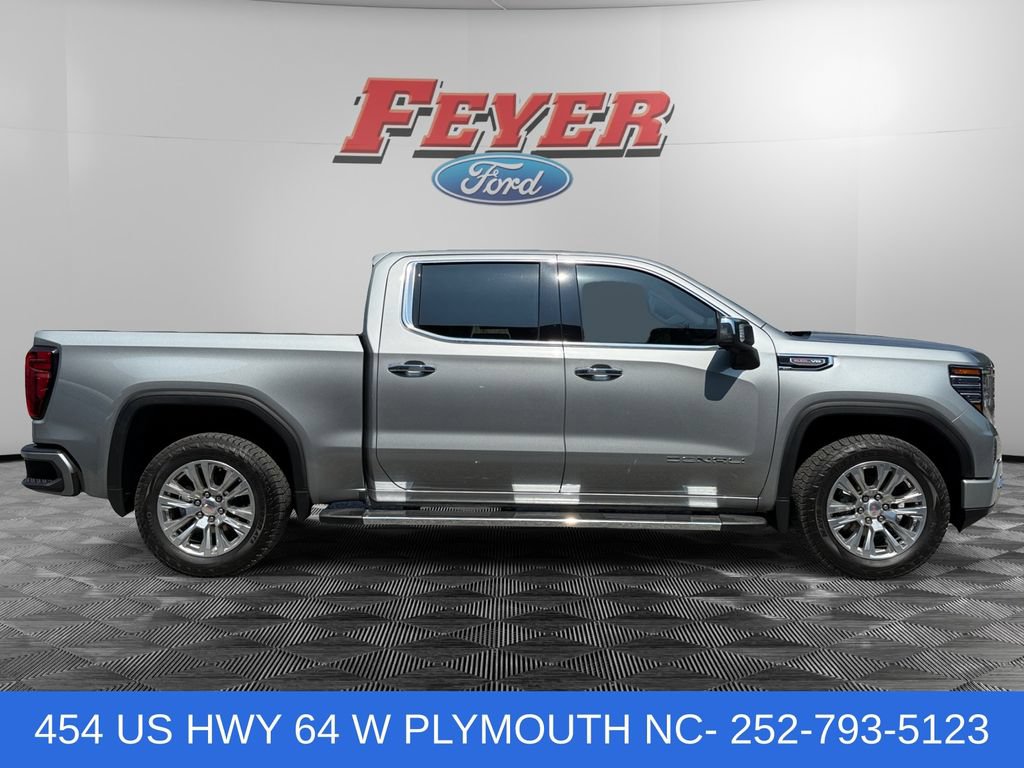 Used 2023 GMC Sierra 1500 Denali w/ Technology Package AWD/4WD image 6