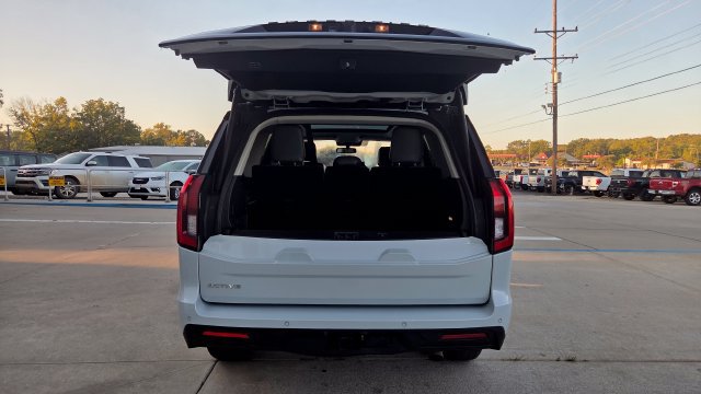 Certified 2025 Ford Expedition Active AWD/4WD image 12