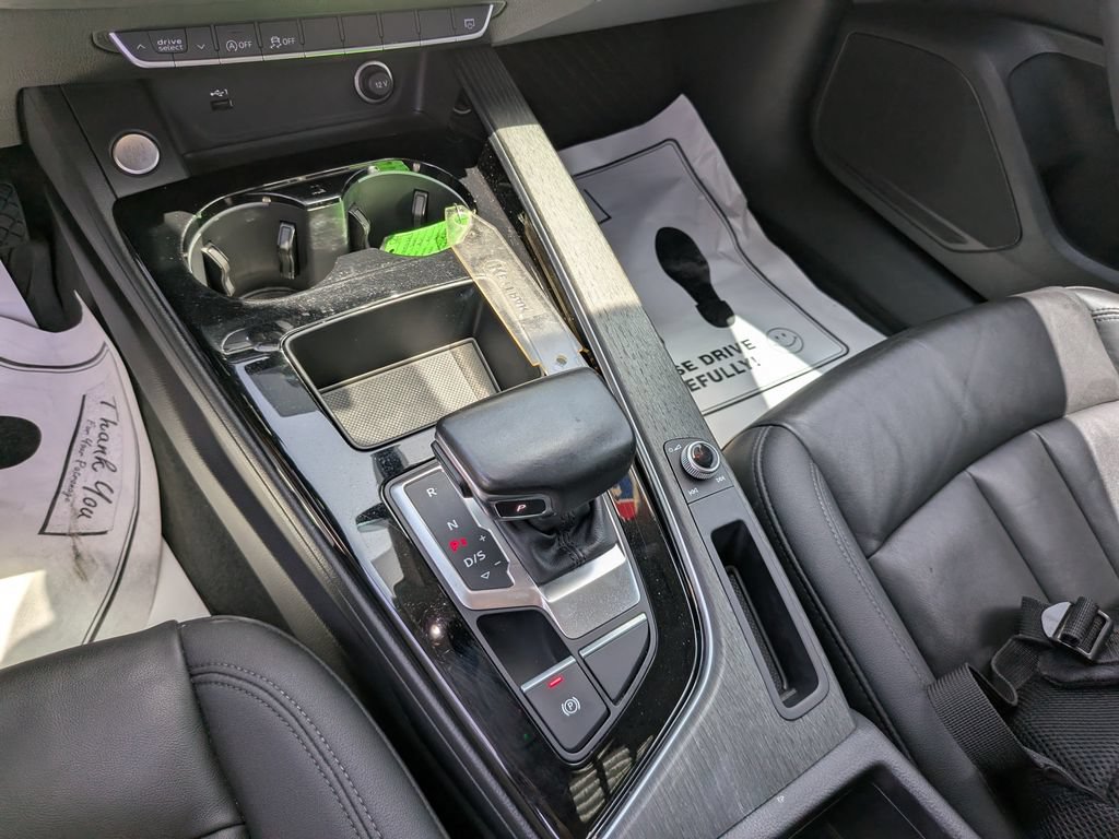 Used 2021 Audi A4 2.0T Premium AWD/4WD image 29
