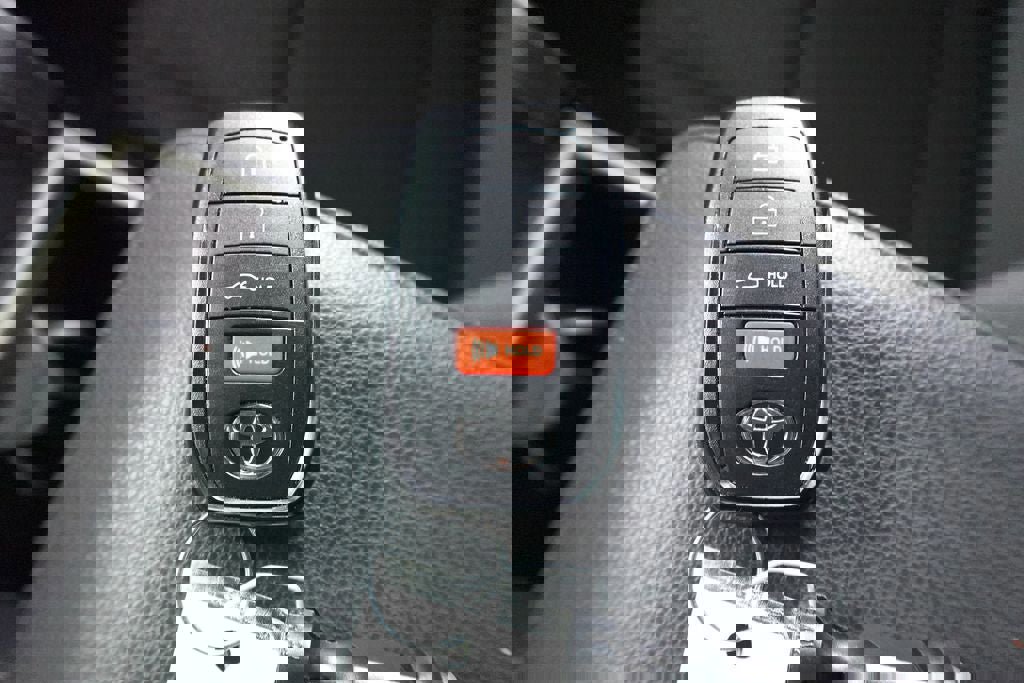 Used 2025 Toyota 4Runner SR5 image 30