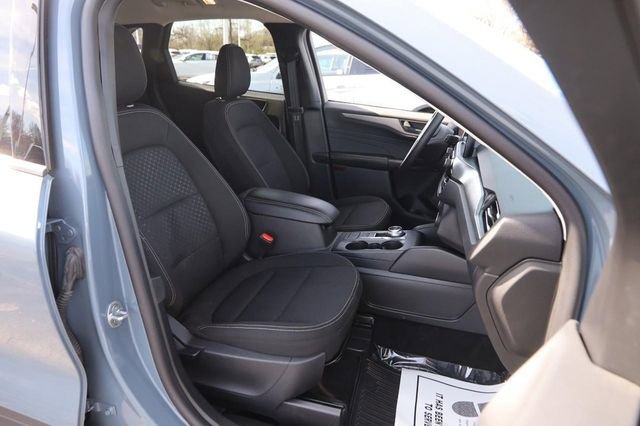 Certified 2025 Ford Escape Active FWD image 26