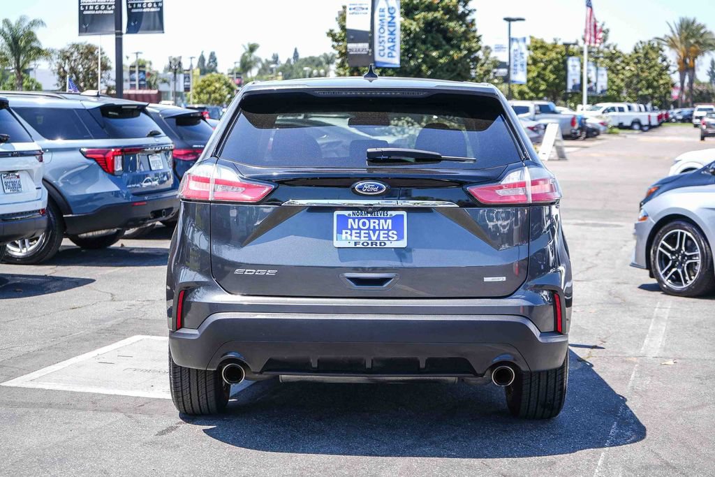 Certified 2019 Ford Edge SE FWD image 8