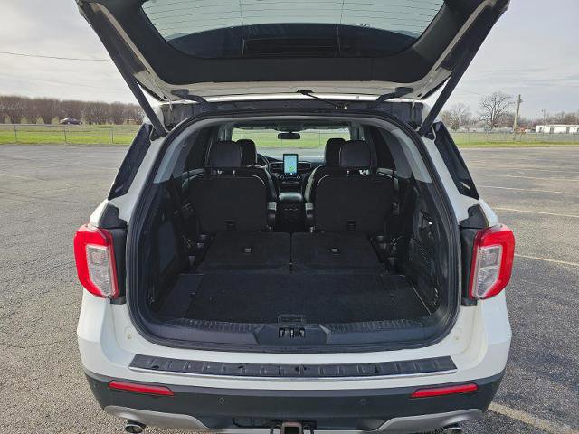 Certified 2022 Ford Explorer Limited w/ Limited Technology Package image 16