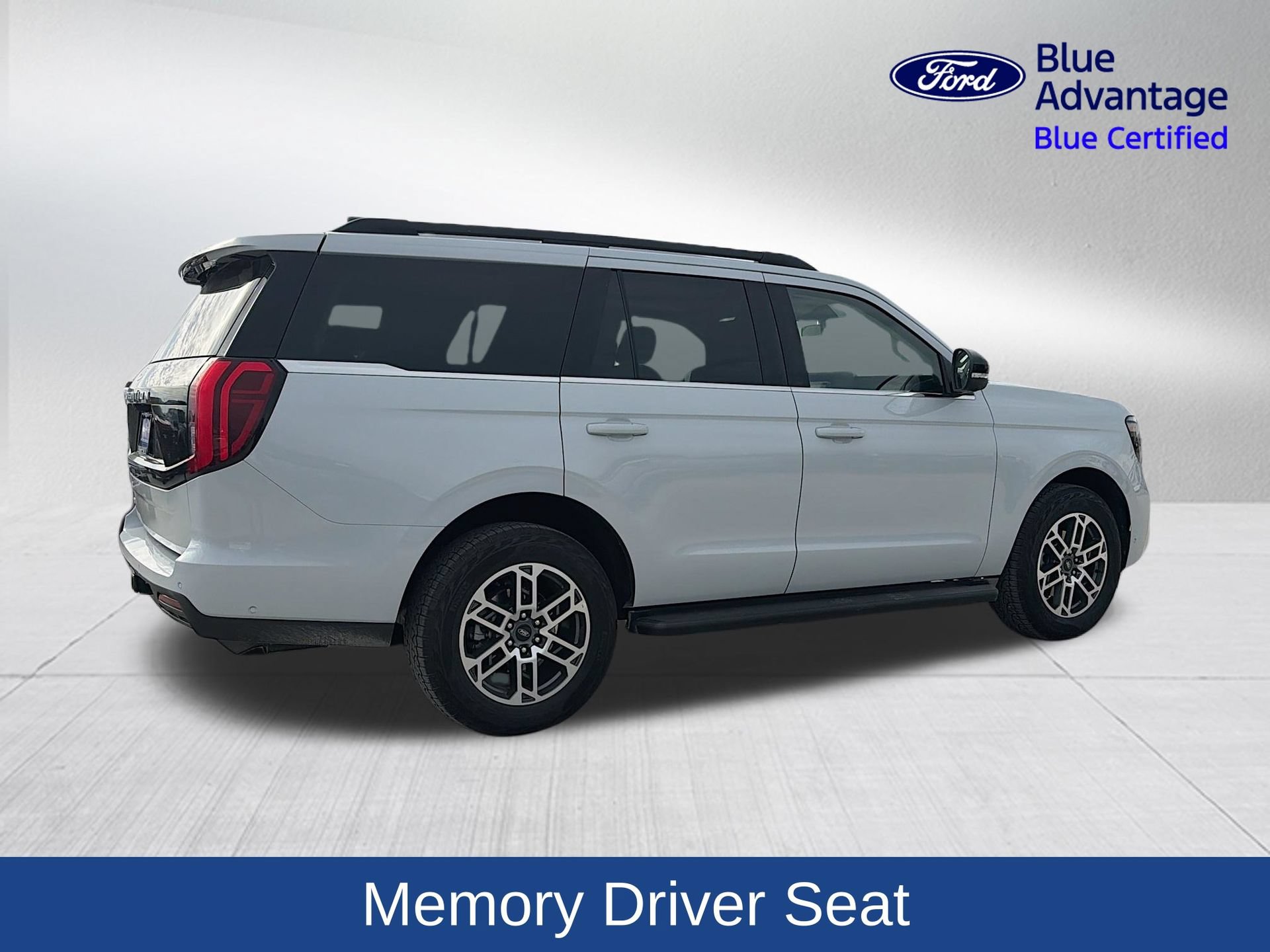 Certified 2025 Ford Expedition Active AWD/4WD image 7