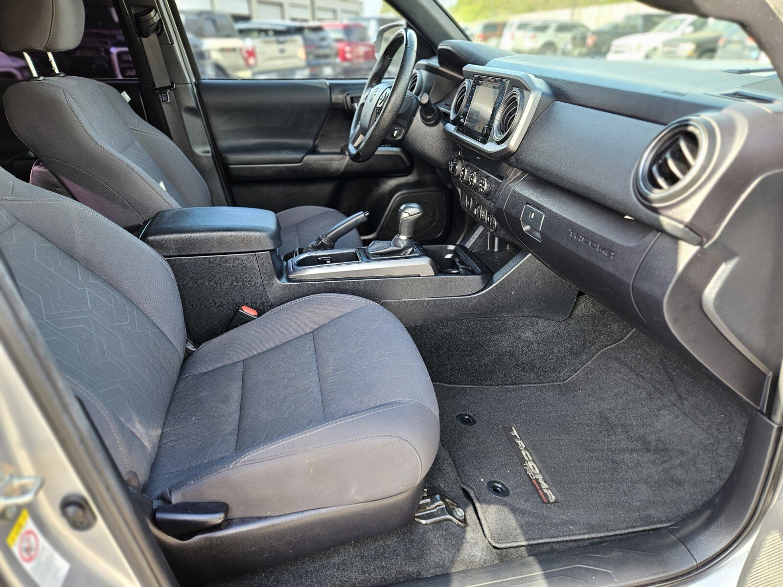 Used 2019 Toyota Tacoma SR5 image 12