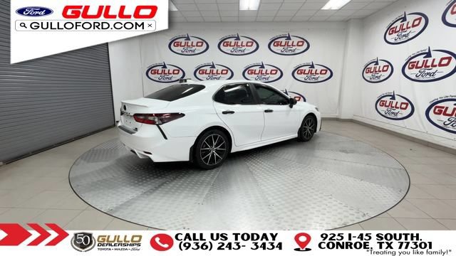 Used 2022 Toyota Camry SE FWD image 8