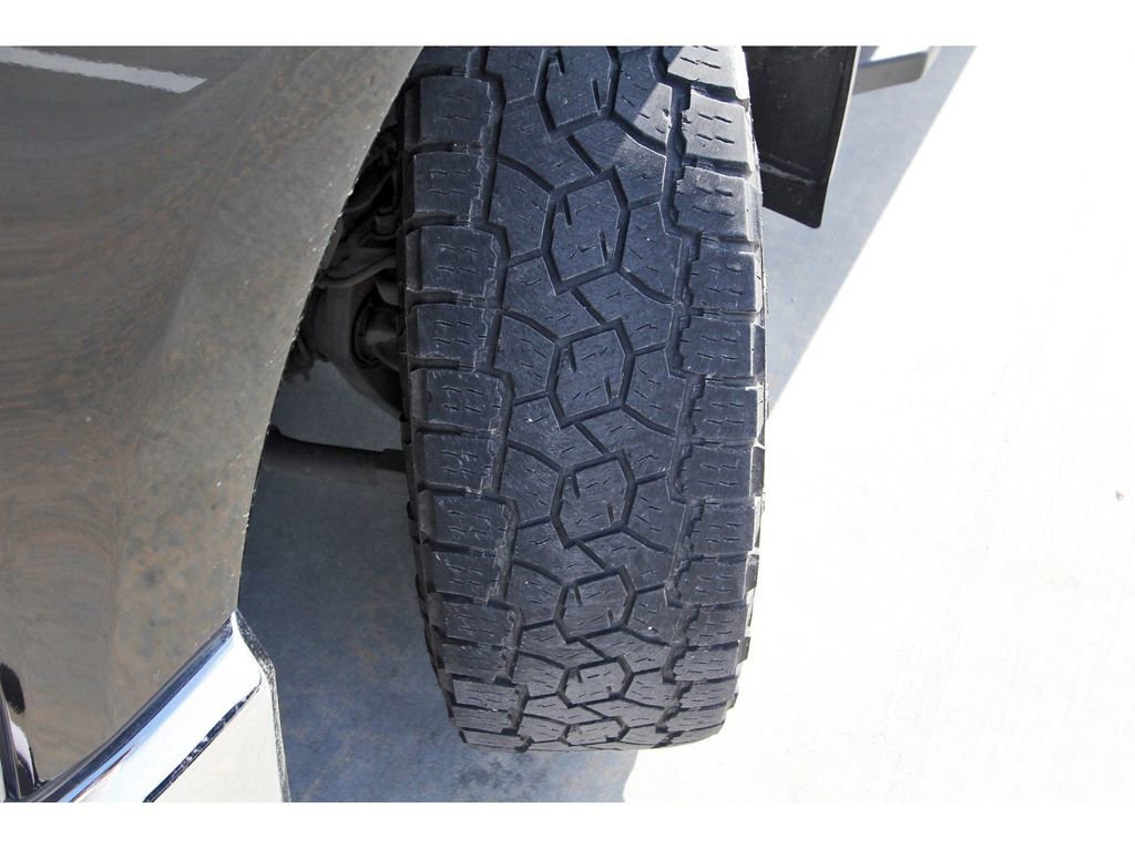 Certified 2023 Ford F250 Lariat image 32