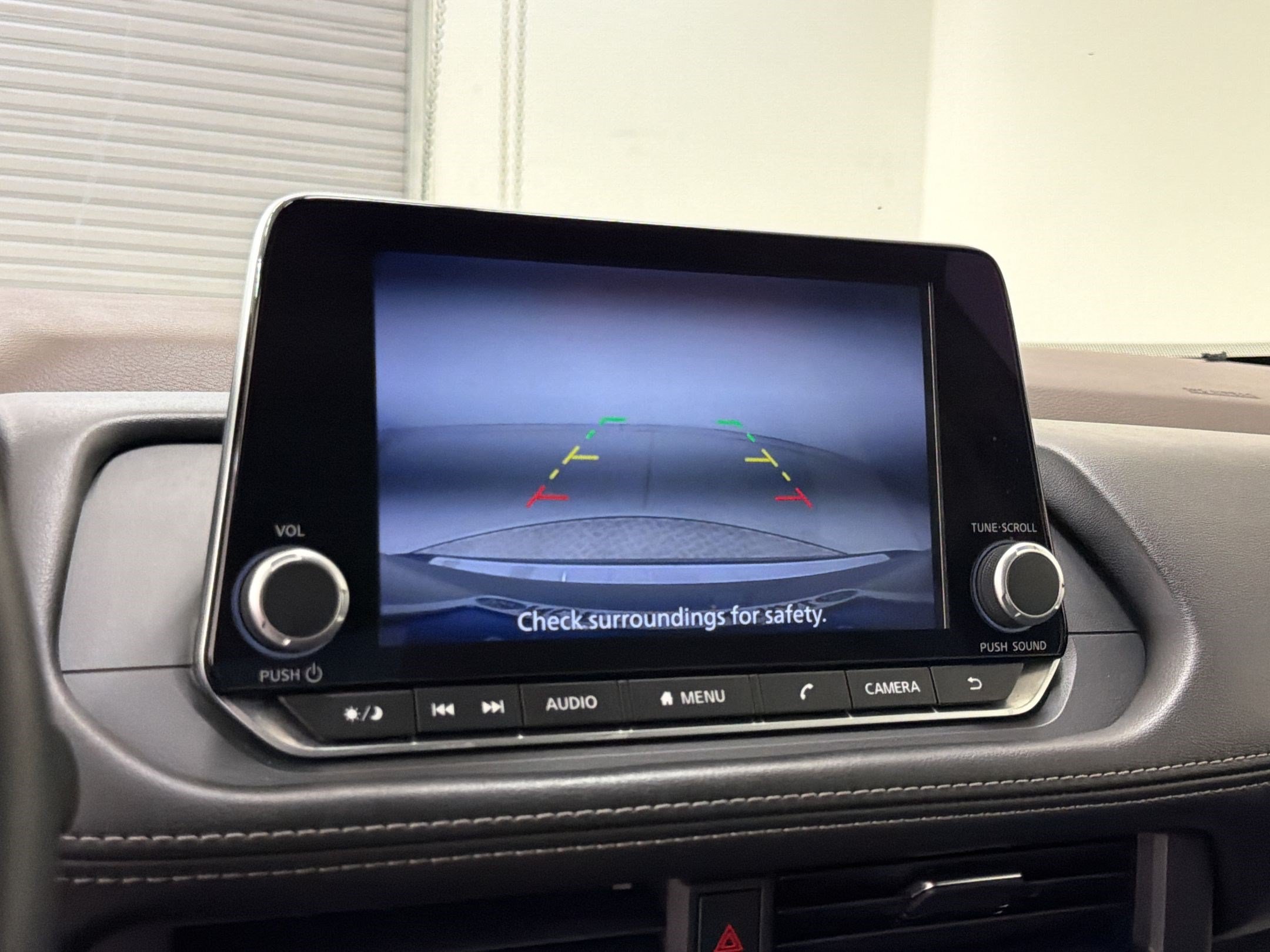 Used 2023 Nissan Rogue SV FWD image 19