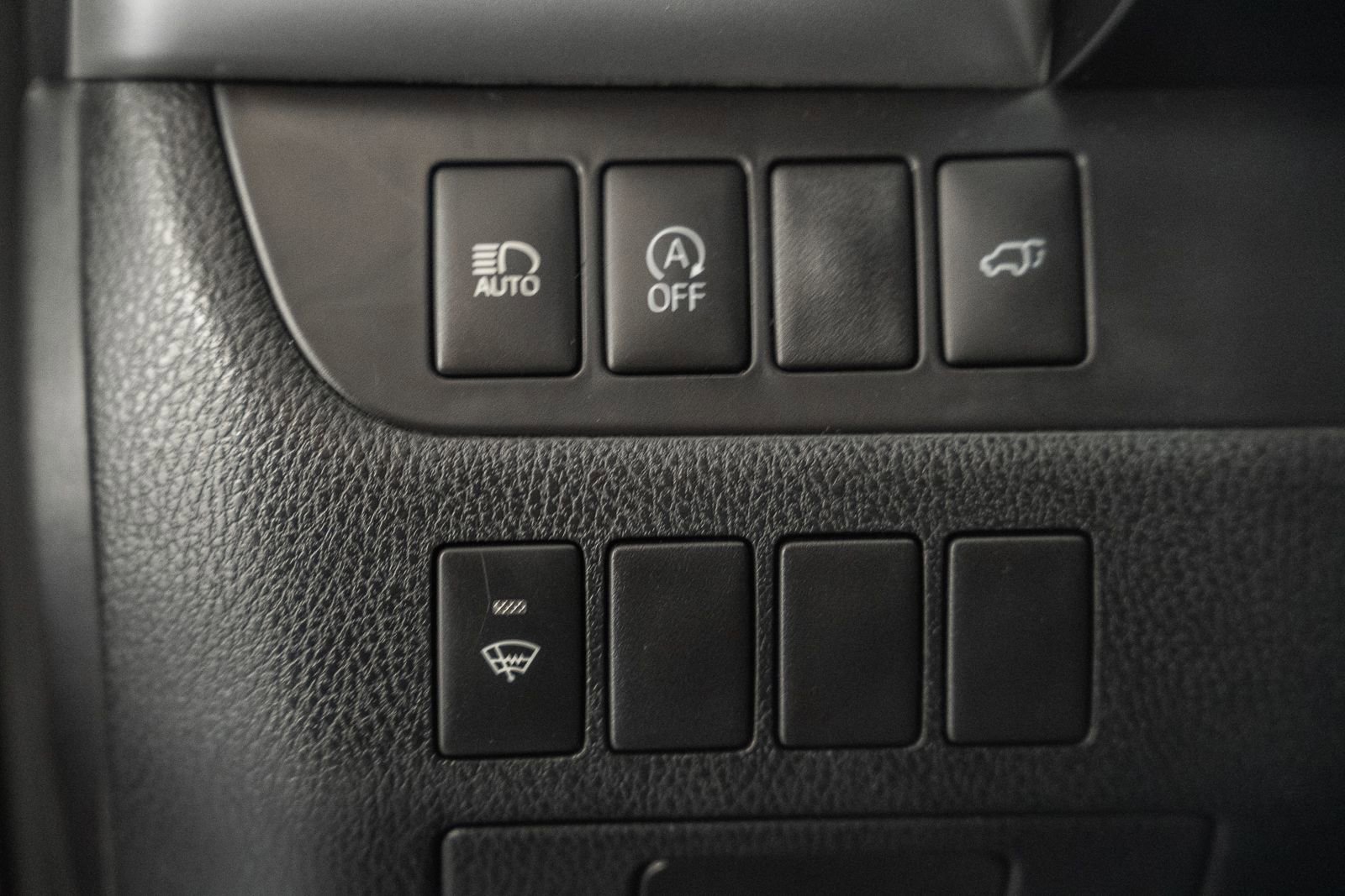 Used 2017 Toyota Highlander Plus w/ Protection Package #3 AWD/4WD image 47