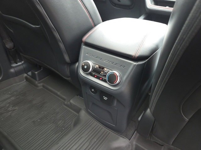 Certified 2025 Ford Explorer ST image 44