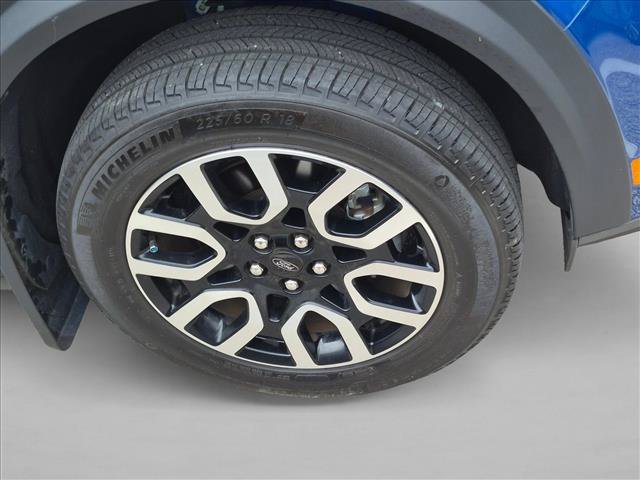 Certified 2024 Ford Maverick Lariat w/ 4K Tow Package AWD/4WD image 7