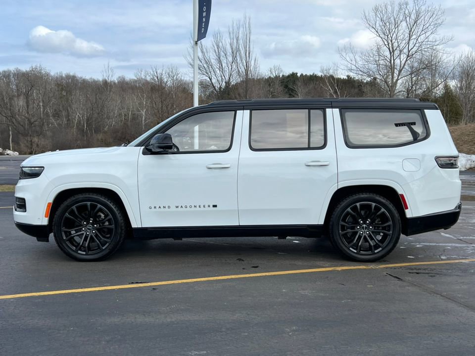 Used 2023 Jeep Grand Wagoneer Series III w/ Rear Seat Video Group 1 image 5