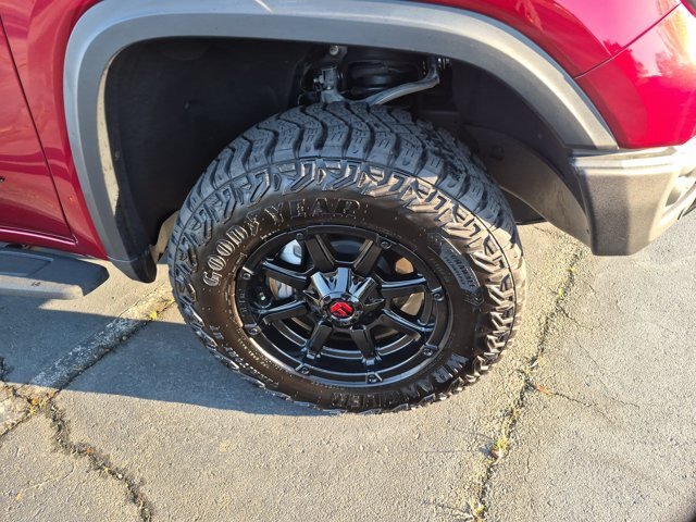 Used 2025 GMC Sierra 1500 AT4X AWD/4WD image 11