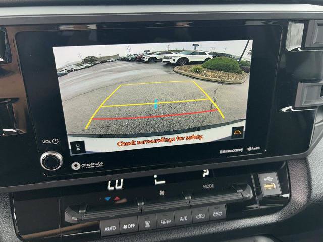 Used 2023 Toyota Tundra SR AWD/4WD image 32