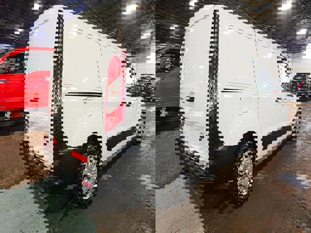 Certified 2022 Ford Transit Connect XL FWD image 4