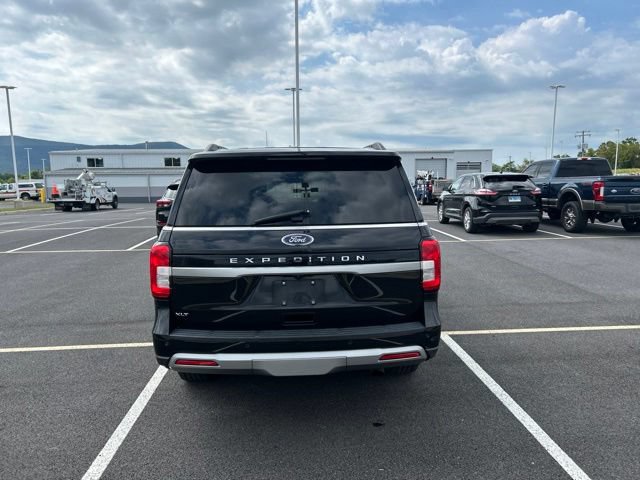 Certified 2024 Ford Expedition XLT AWD/4WD image 4