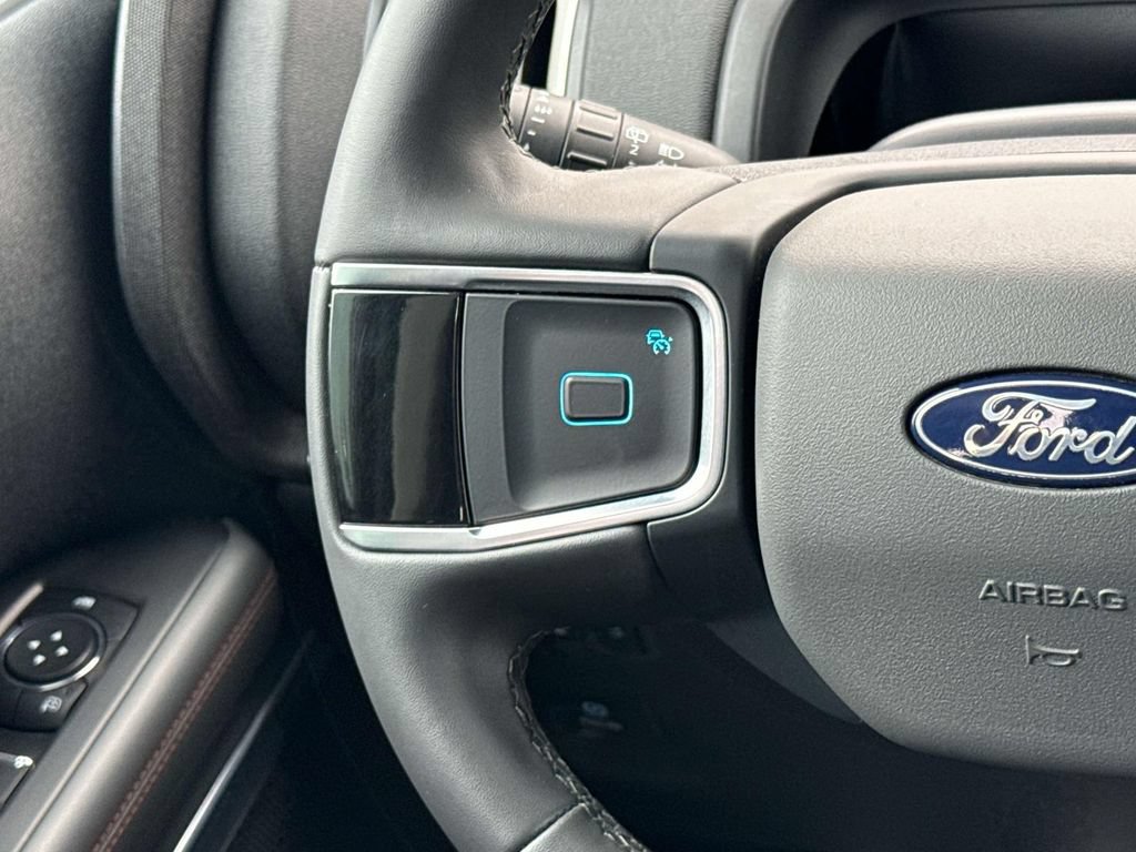 Certified 2025 Ford Expedition Max Active AWD/4WD image 17