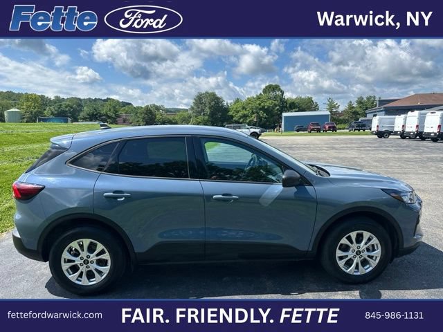 Certified 2025 Ford Escape Active AWD/4WD image 6