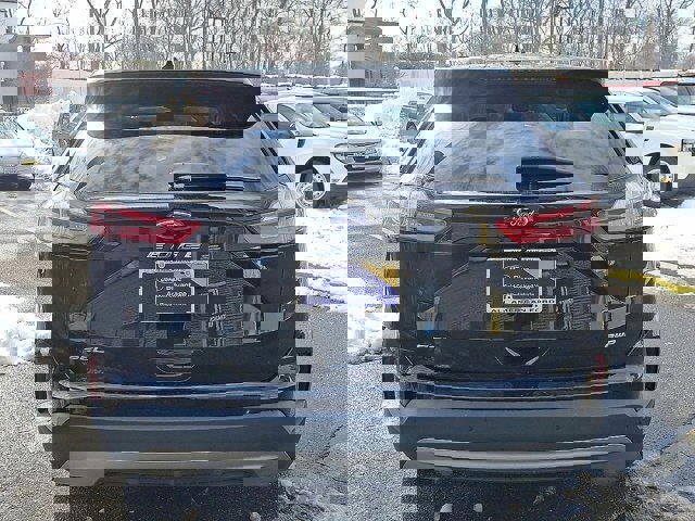 Certified 2022 Ford Edge SEL w/ Convenience Package image 7