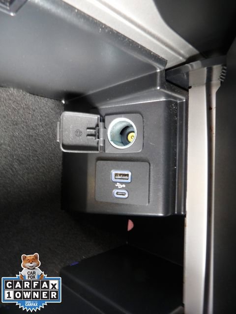 Certified 2023 Ford Explorer XLT w/ Equipment Group 202A RWD image 22
