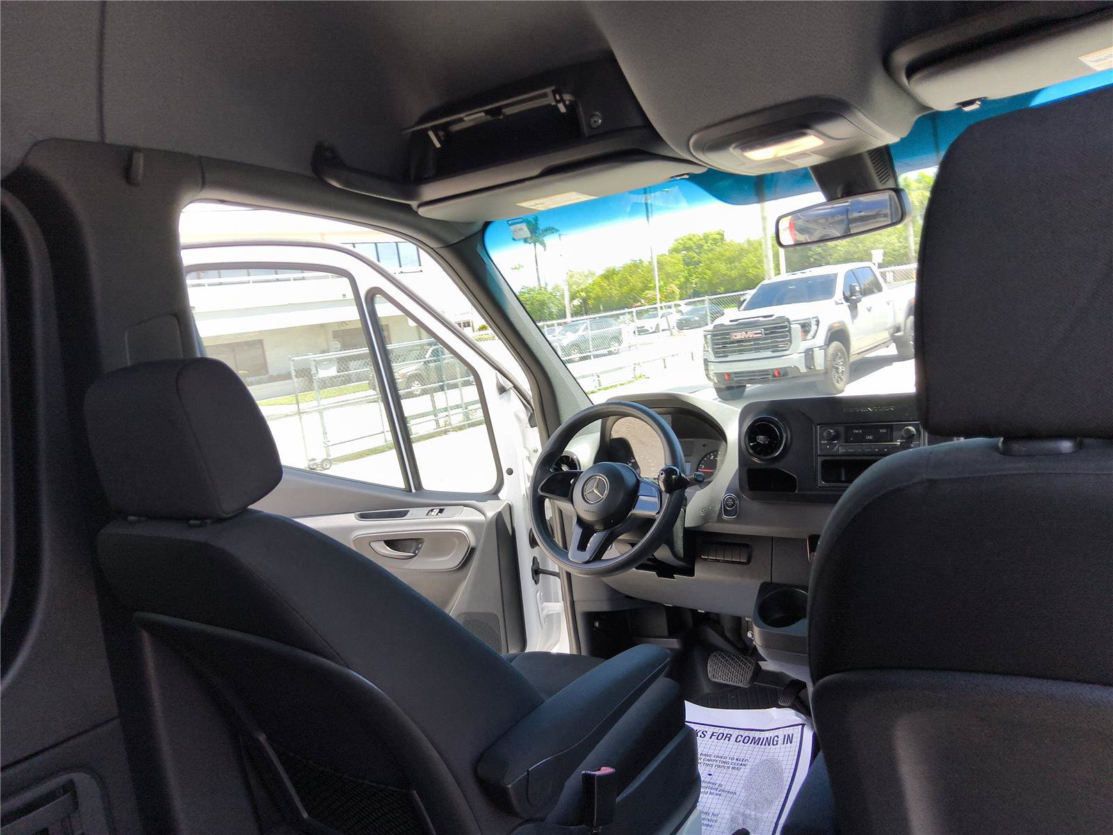 Used 2019 Mercedes-Benz Sprinter 2500 image 21