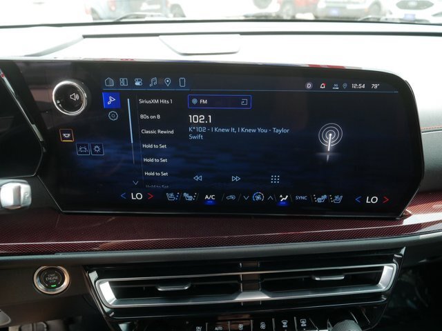 Used 2025 Chevrolet Traverse RS w/ LPO, Floor Liner Package AWD/4WD image 29