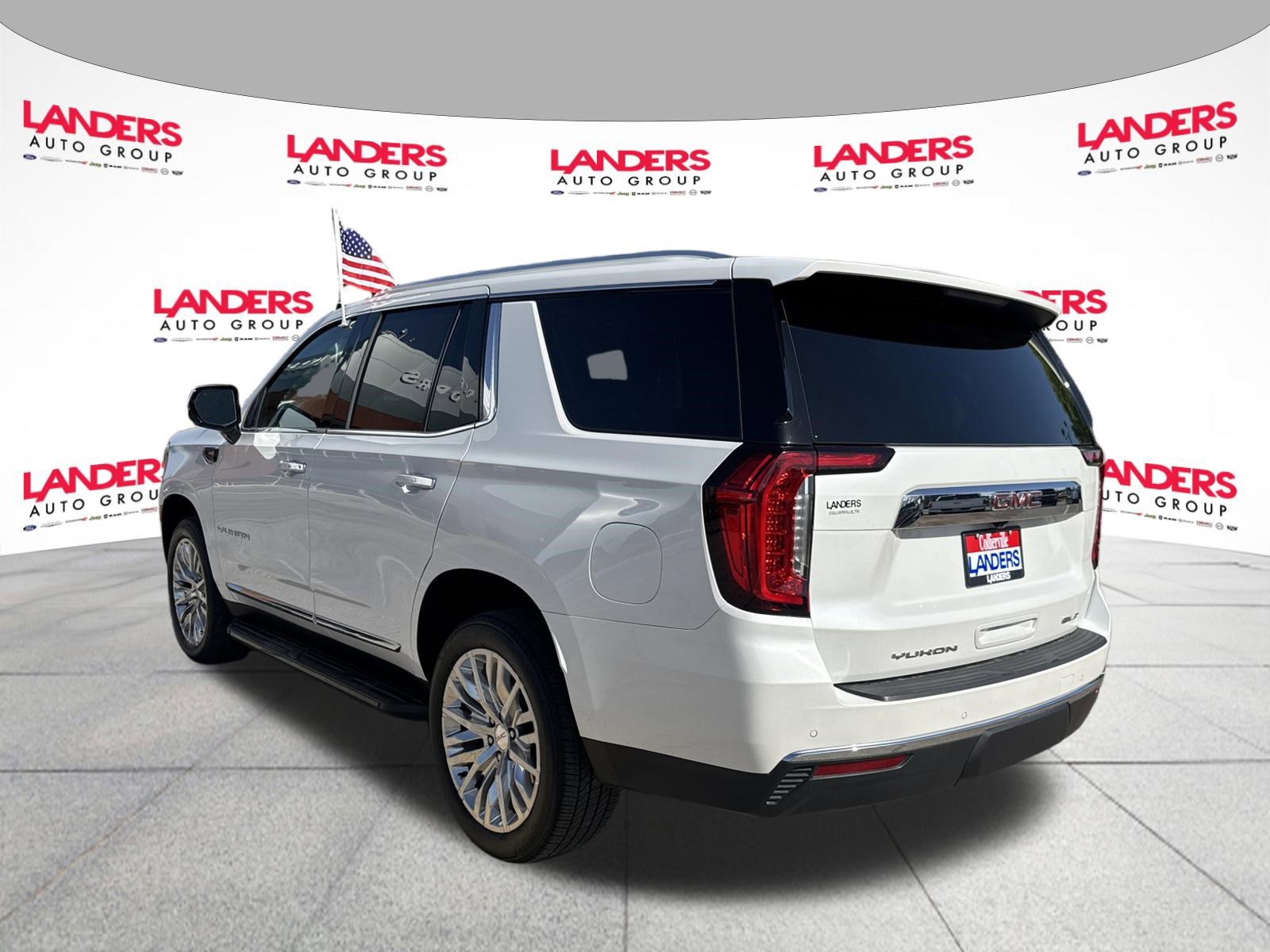 Used 2023 GMC Yukon SLT w/ SLT Luxury Package RWD image 5